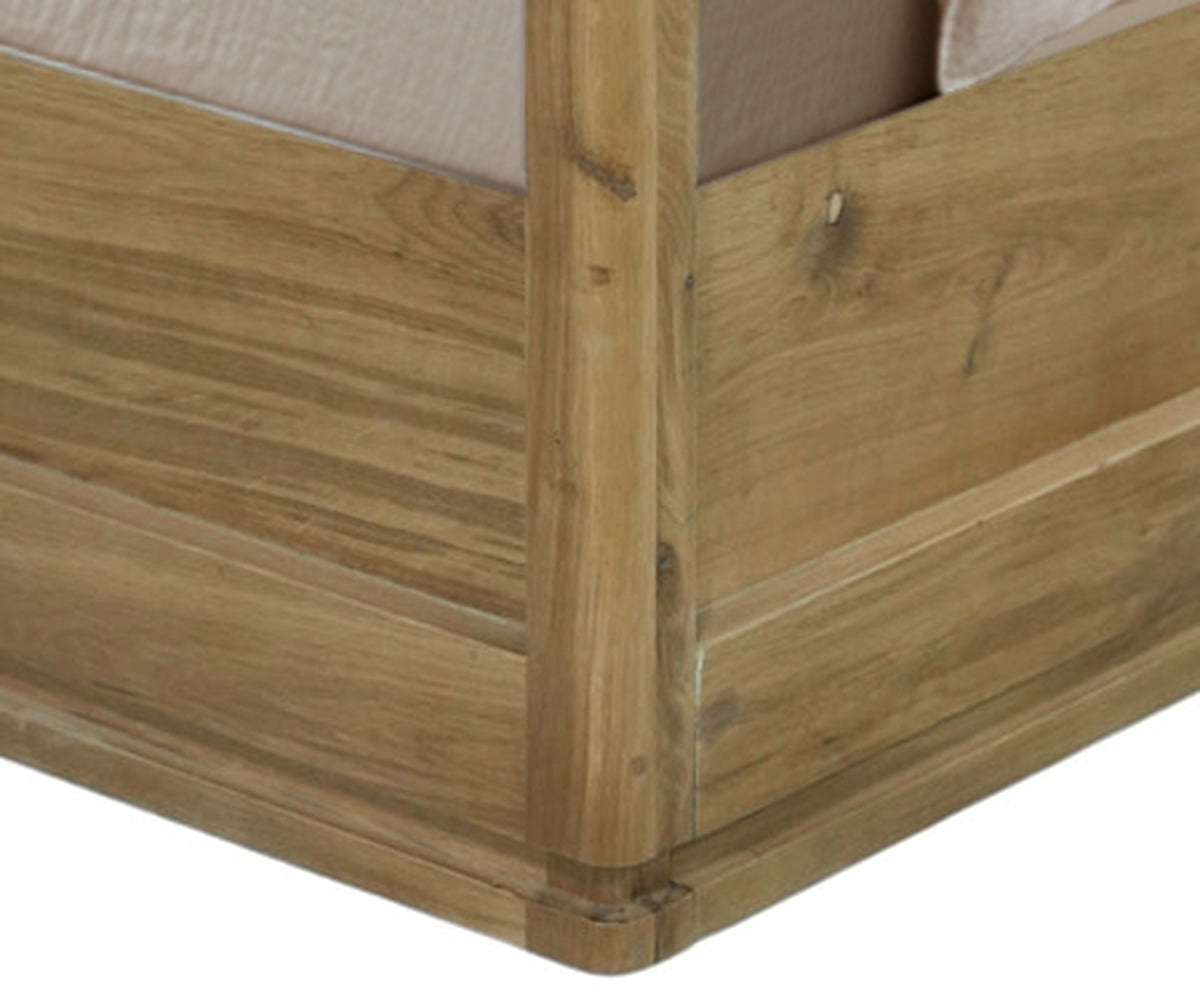Minimalist Canopy Bed with Natural Wood Finish