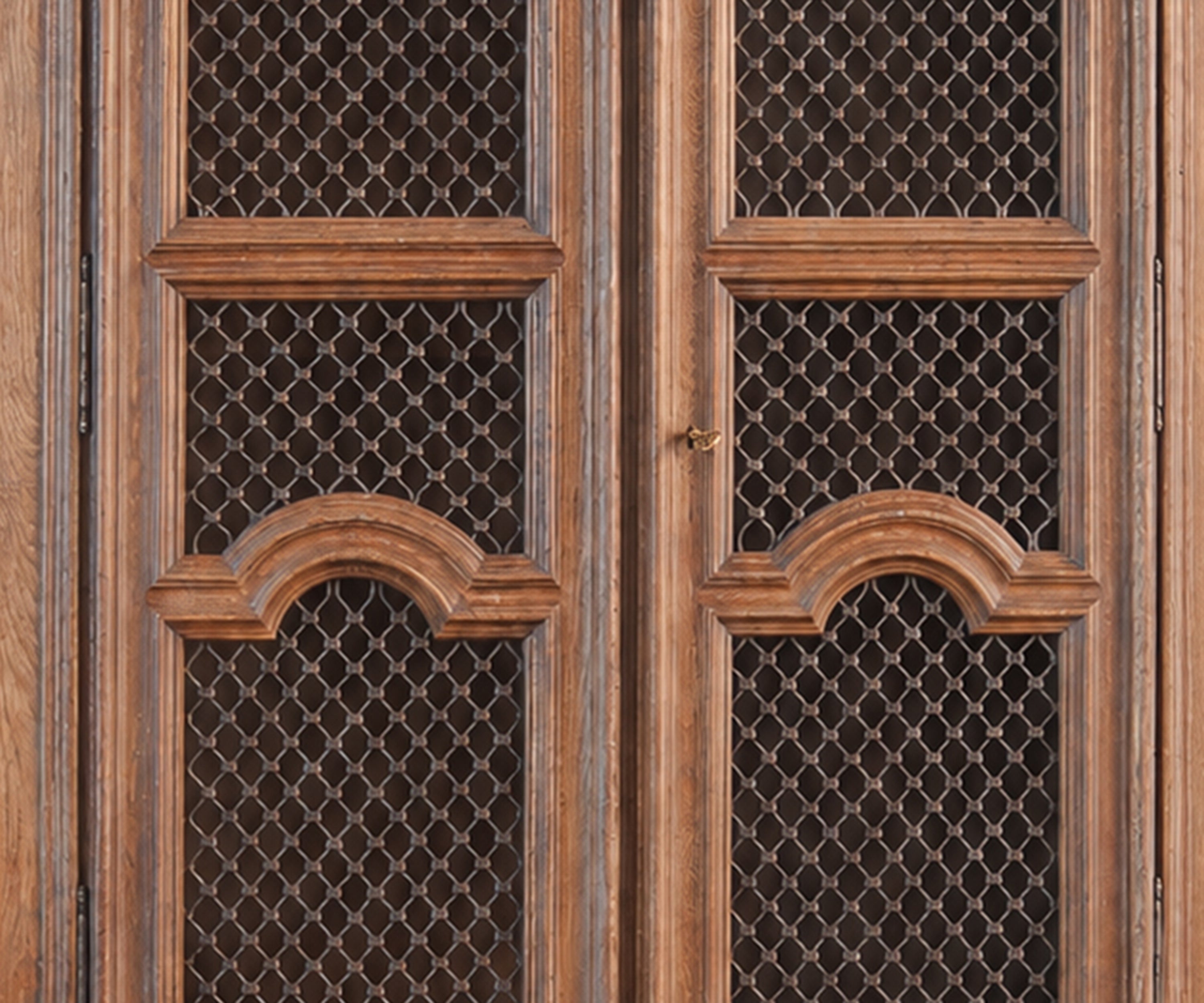 Oak Wood Wardrobe with Arched Mesh Metal Doors