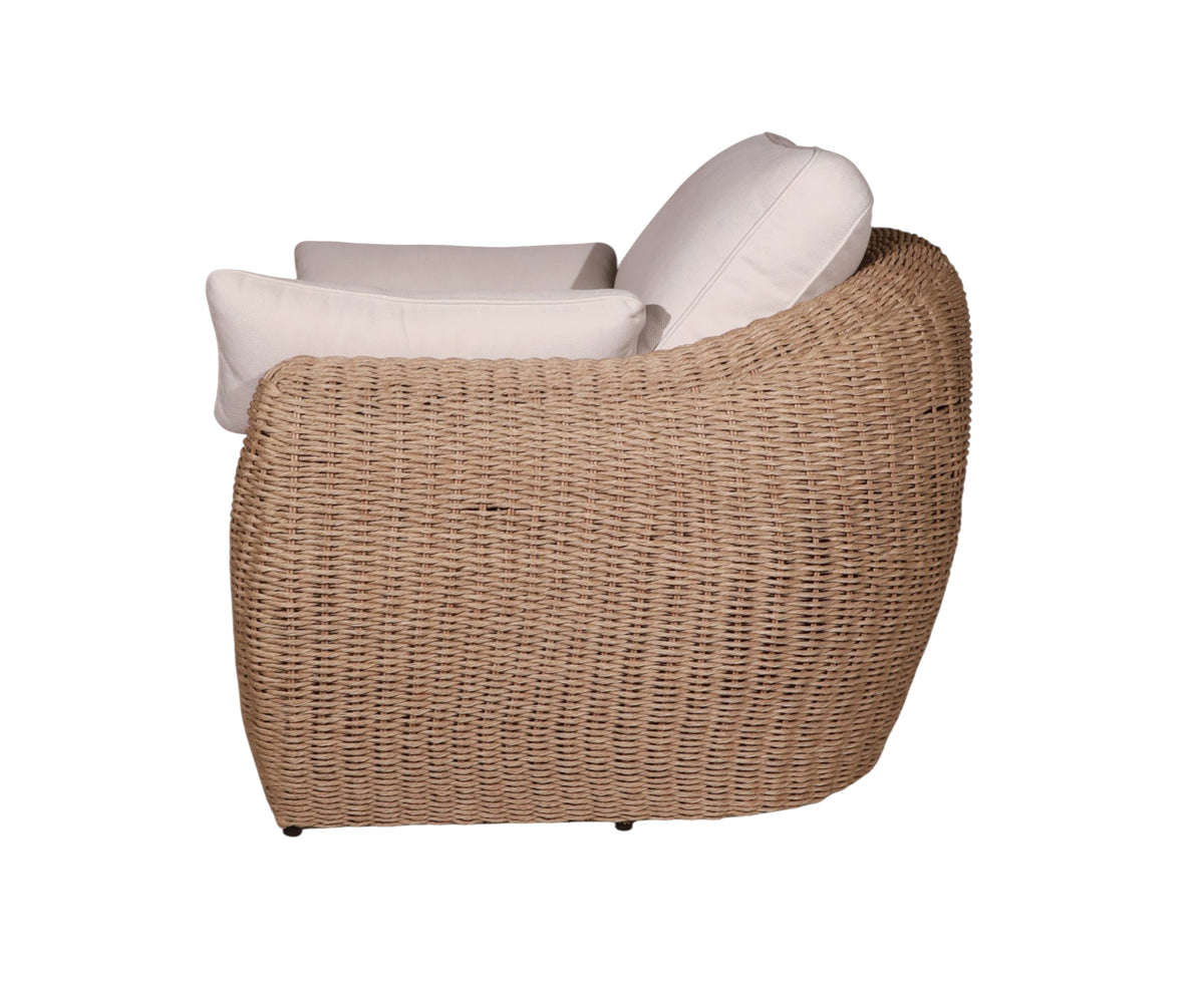 Curved Woven 1-Seater Outdoor Lounge Chair with Plush Upholstery
